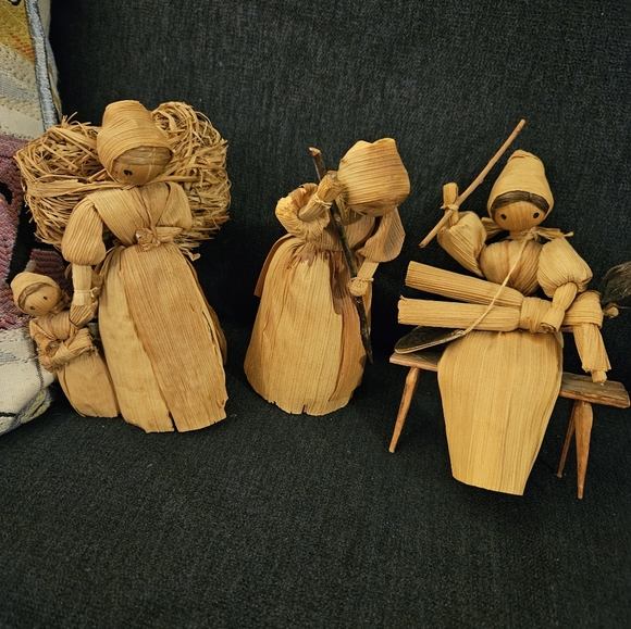 3 vintage Czechoslovakia corn husk dolls